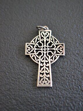 James Avery Retired Sterling Silver Openwork Celtic Cross Pendant Vintage